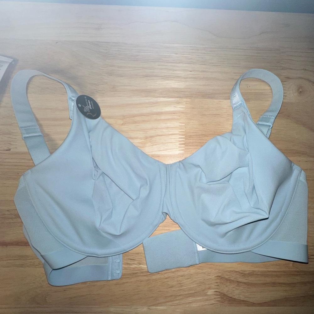 WACOAL Bra. Size 36DD.